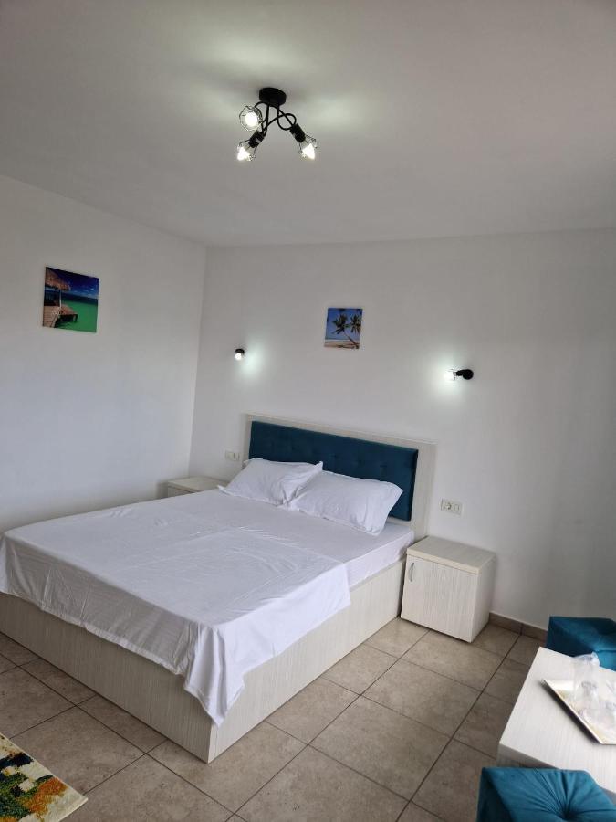 Complex Turistic N&S Hotel 2 Mai Ngoại thất bức ảnh
