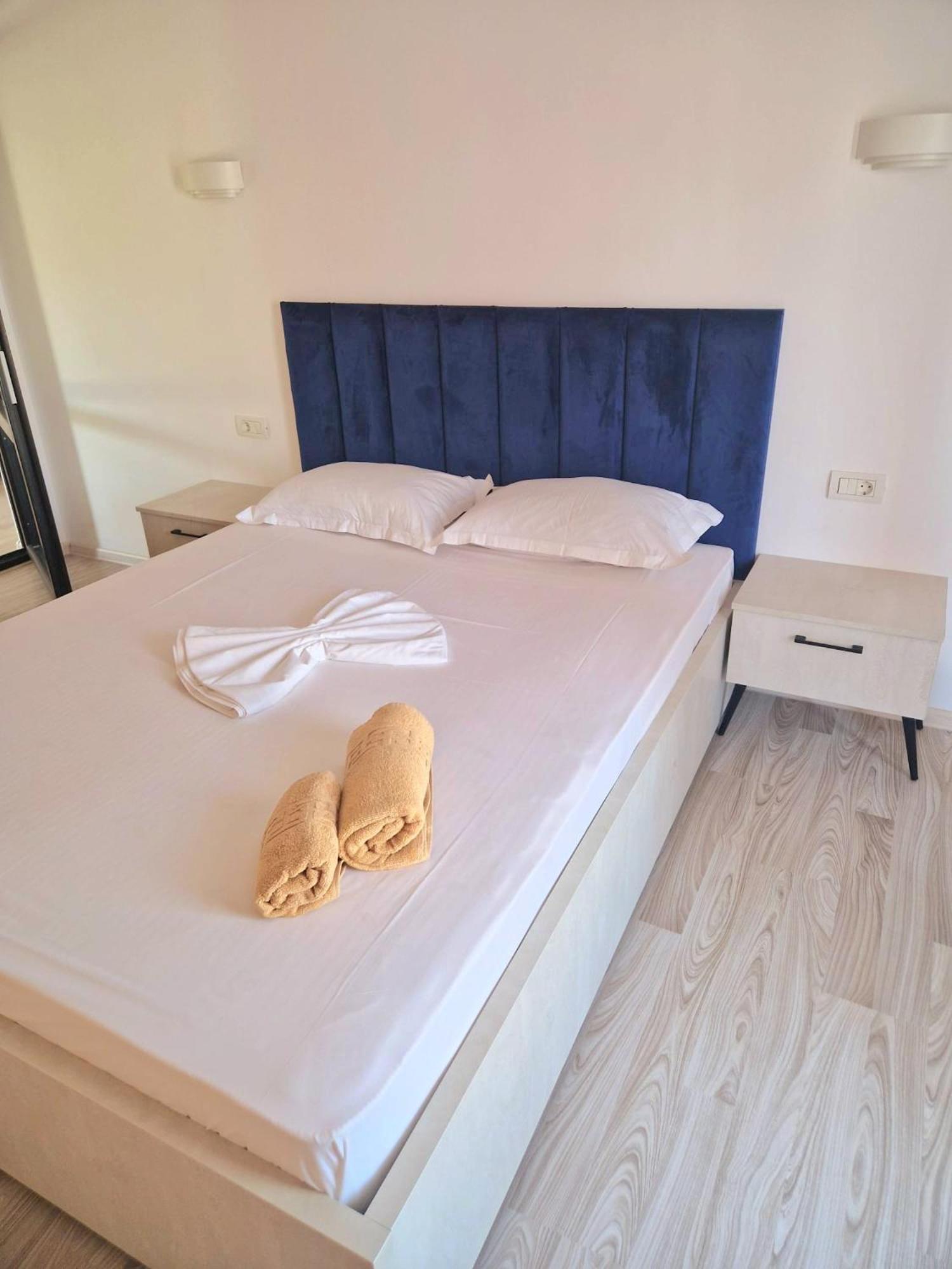 Complex Turistic N&S Hotel 2 Mai Ngoại thất bức ảnh
